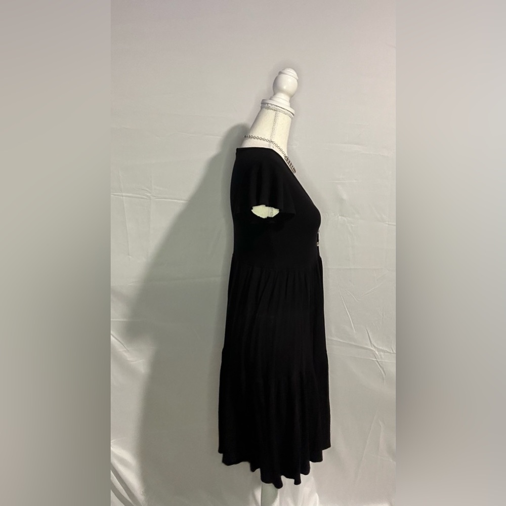 Dresses 2 for $15 or 3 for $20 (Mix & match) - Picture 5 of 6